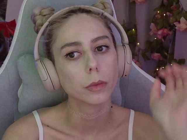 ballerina_capuchina webcam