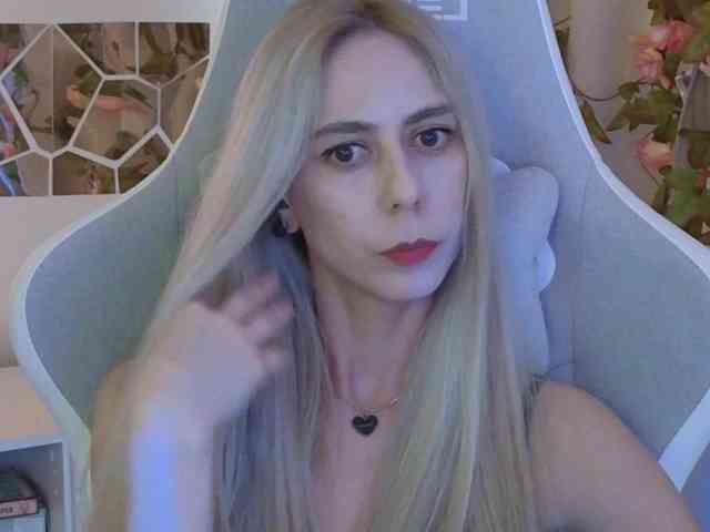 ballerina_capuchina webcam