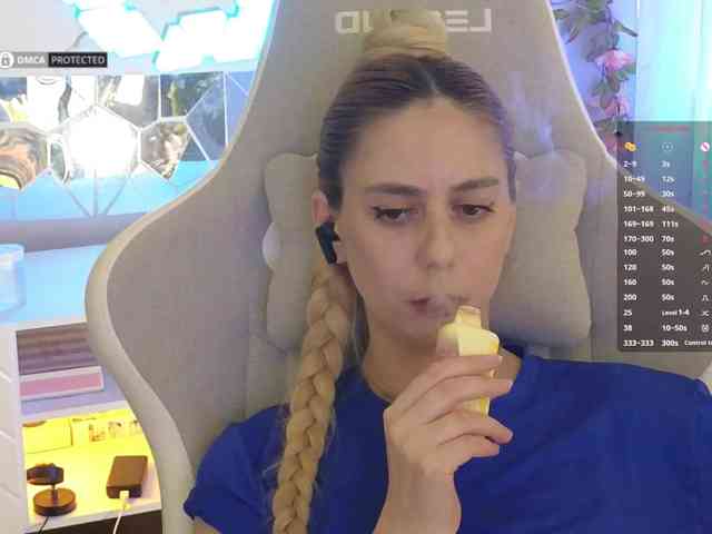 ballerina_capuchina webcam