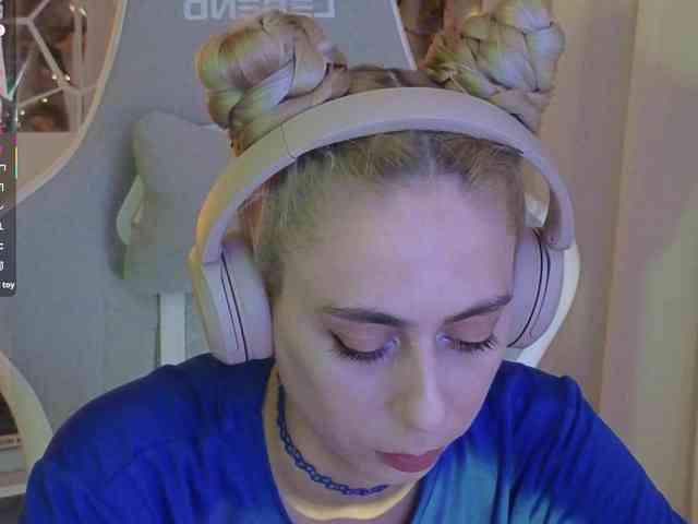 ballerina_capuchina webcam