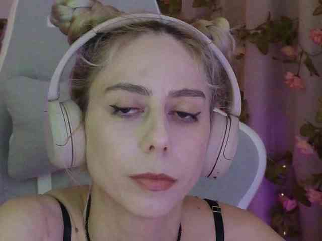 ballerina_capuchina webcam