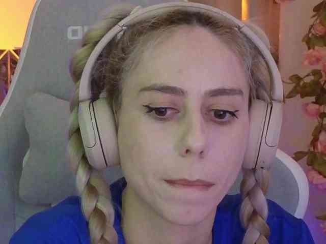 ballerina_capuchina webcam