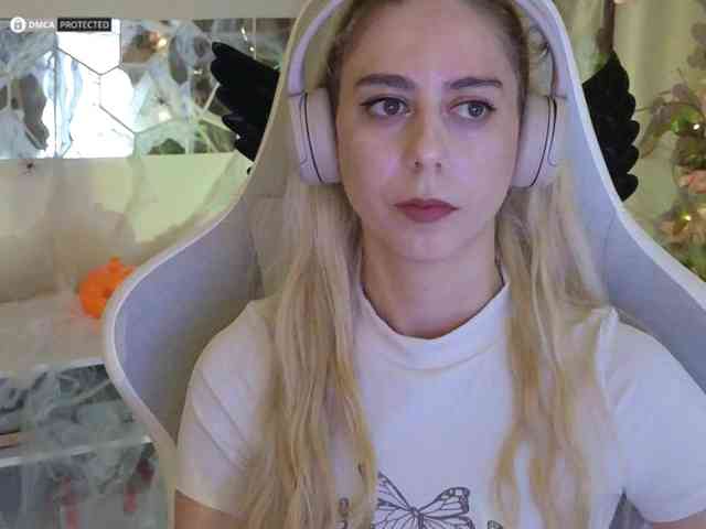 ballerina_capuchina webcam