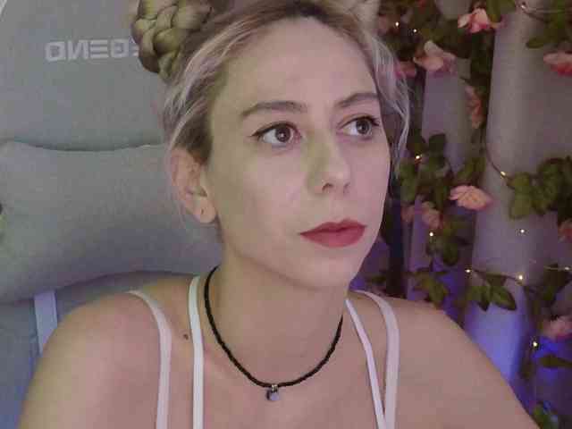 ballerina_capuchina webcam