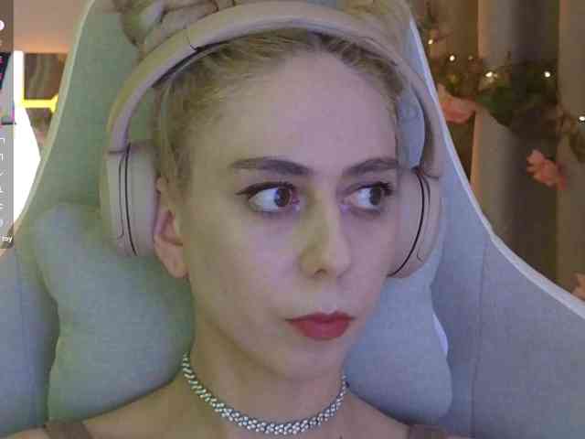 ballerina_capuchina webcam