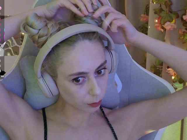 ballerina_capuchina webcam