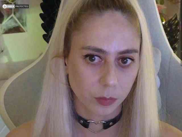 ballerina_capuchina webcam