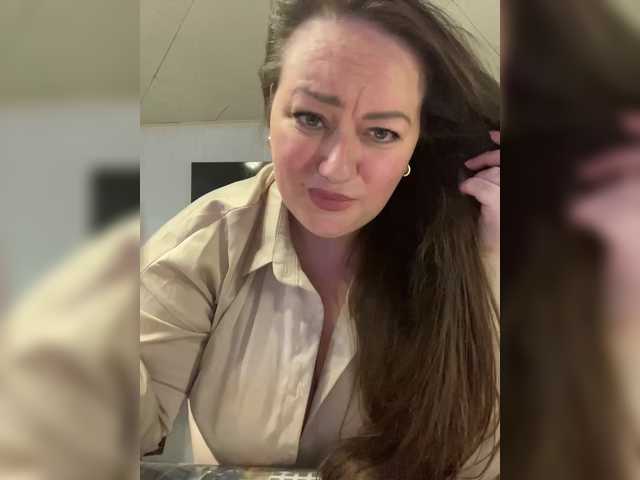 SweetyLiza's BongaCams show and profile