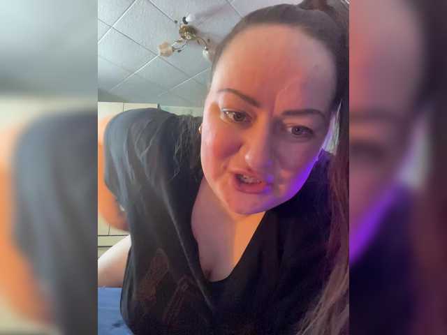 SweetyLiza's BongaCams show and profile