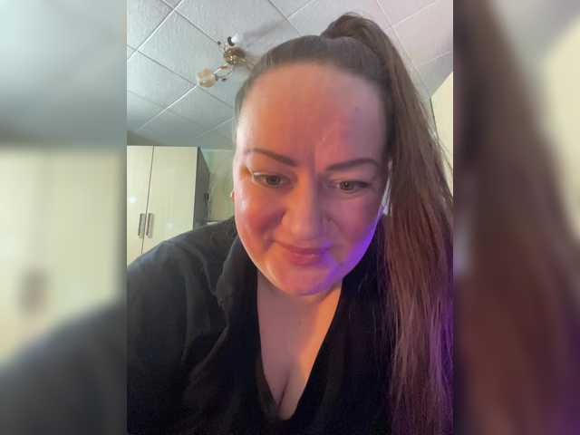 SweetyLiza – webcam model profile photo