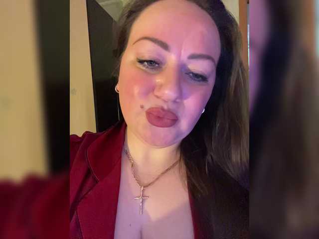 SweetyLiza's BongaCams show and profile