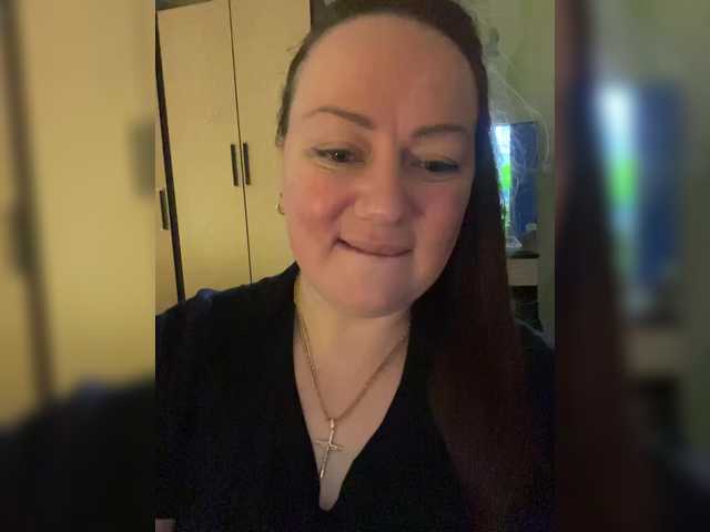 SweetyLiza's BongaCams show and profile