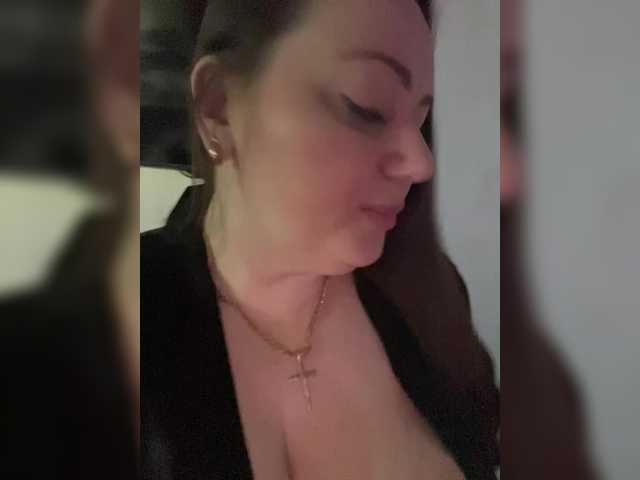 SweetyLiza's BongaCams show and profile