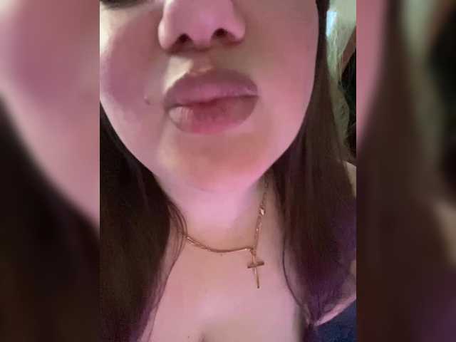 SweetyLiza's BongaCams show and profile