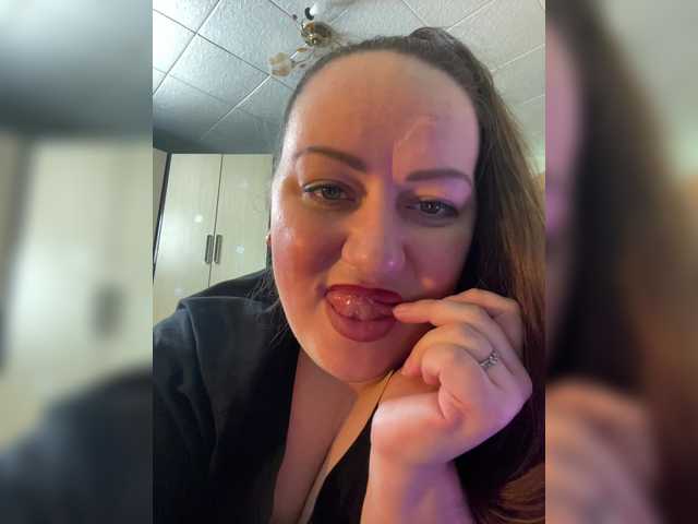 SweetyLiza's BongaCams show and profile