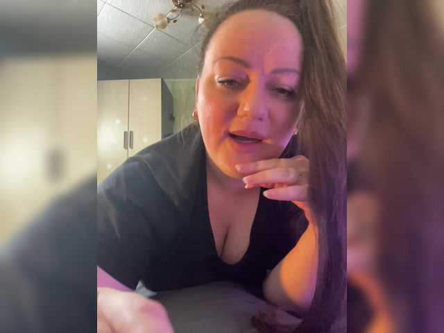 SweetyLiza's BongaCams show and profile