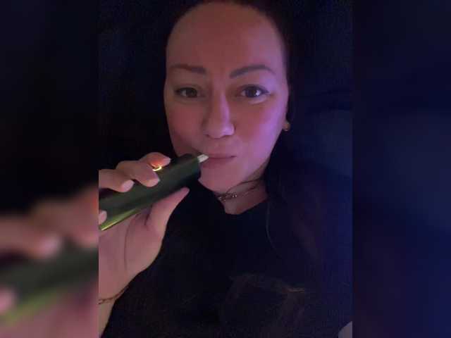 SweetyLiza's BongaCams show and profile