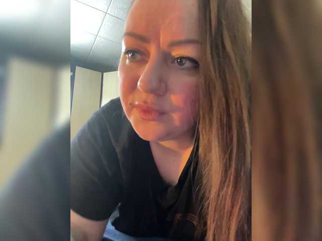 SweetyLiza's BongaCams show and profile