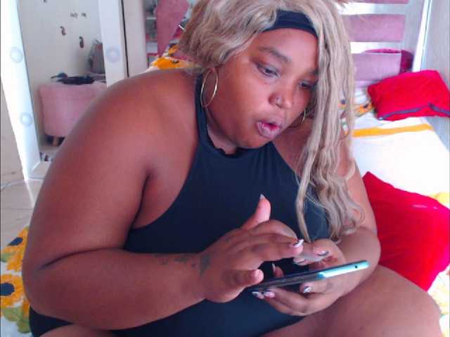 hannai webcam bongacams model stream image