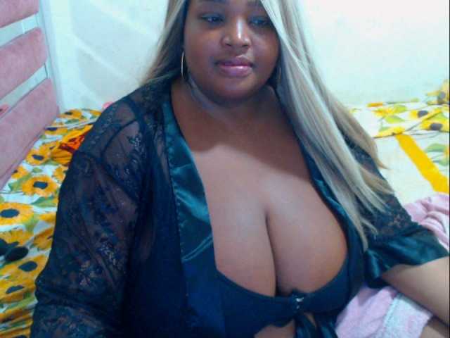 hannai's BongaCams show and profile