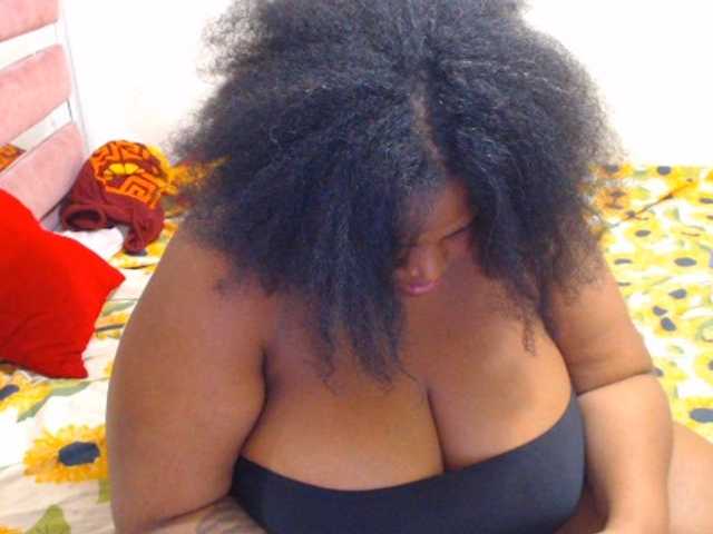 hannai webcam bongacams model stream image