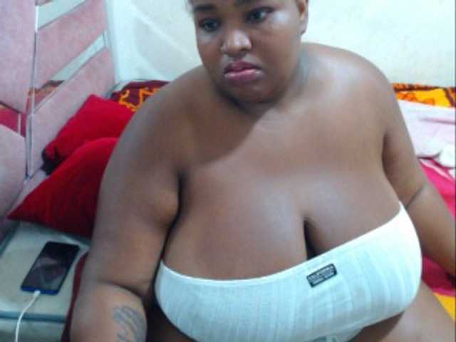 hannai's BongaCams show and profile