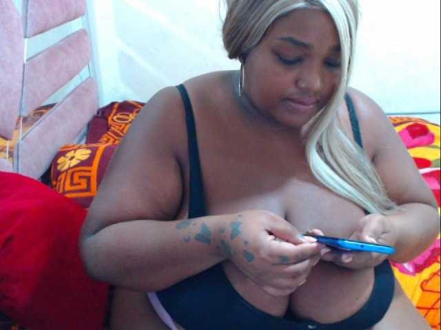 hannai's BongaCams show and profile