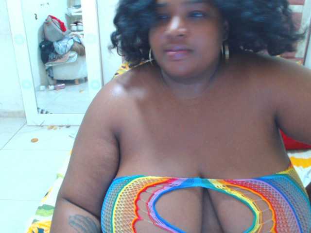 hannai webcam bongacams model stream image