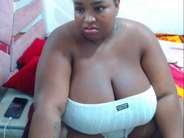 hannai's BongaCams show and profile