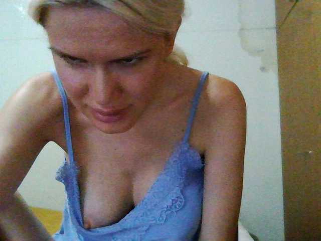 Keylaone webcam bongacams model stream image