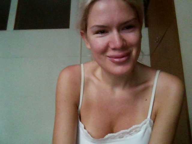 Keylaone webcam bongacams model stream image