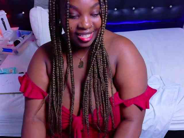 black-pussydoll webcam