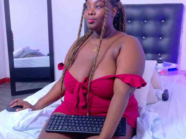 black-pussydoll webcam