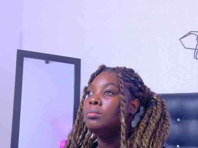 black-pussydoll webcam