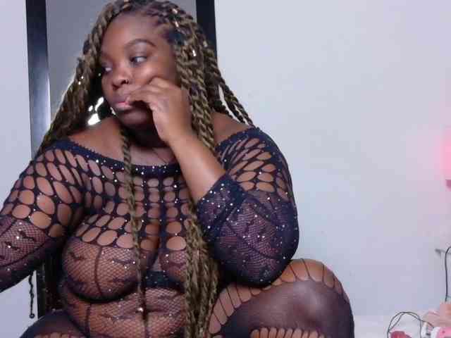 black-pussydoll webcam