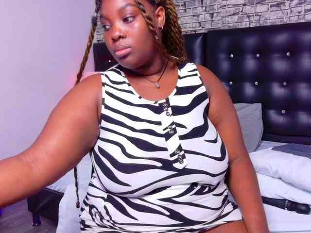 black-pussydoll webcam
