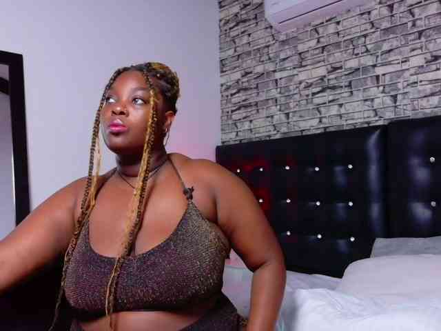 black-pussydoll webcam