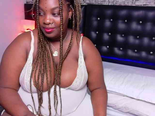 black-pussydoll webcam