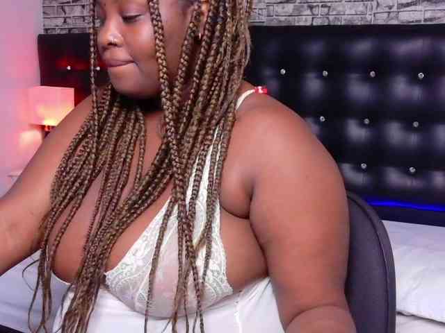 black-pussydoll webcam