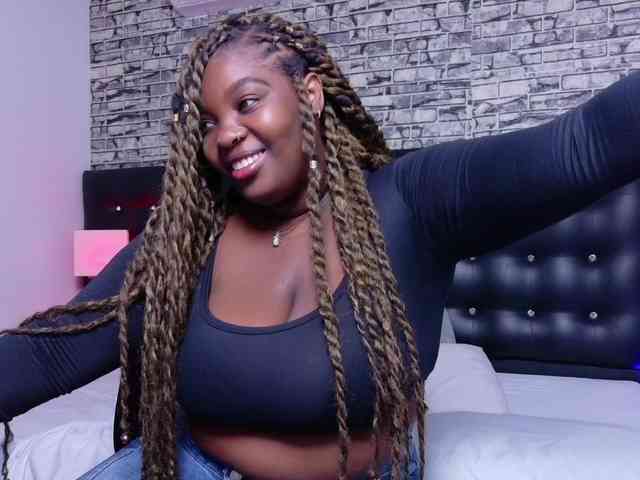 black-pussydoll webcam