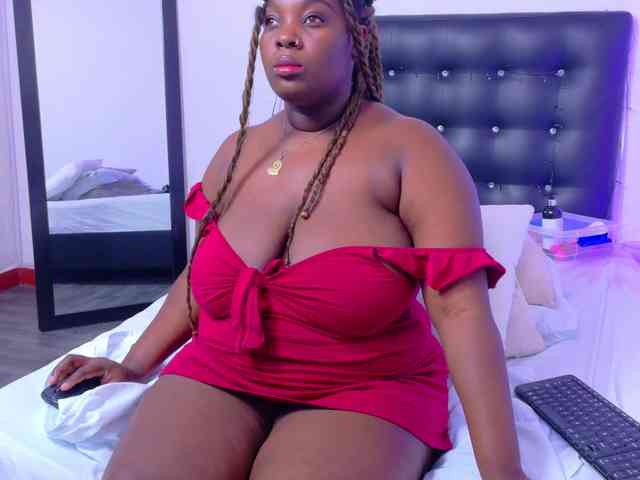 black-pussydoll webcam