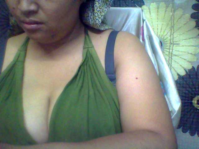 babyhornyx's BongaCams show and profile