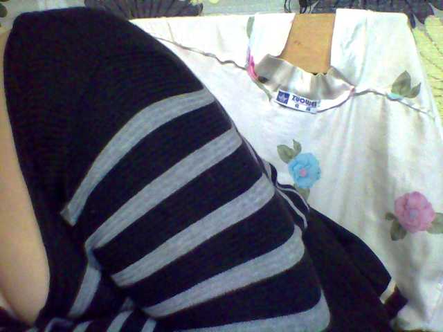 babyhornyx's BongaCams show and profile