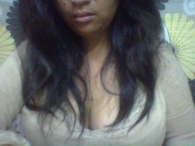 babyhornyx, une amatrice française avec qui discuter et avoir du sexe