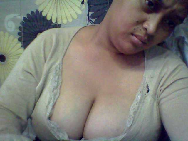 babyhornyx's BongaCams show and profile