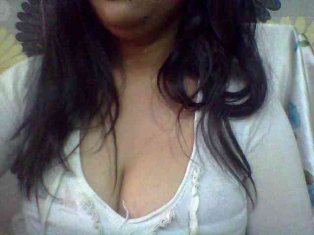 babyhornyx webcam