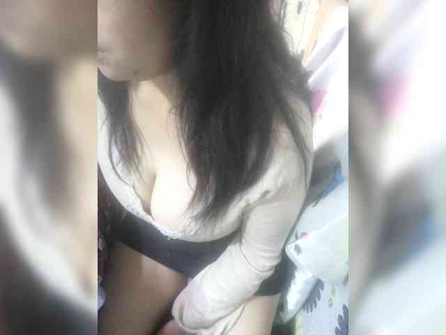 babyhornyx webcam