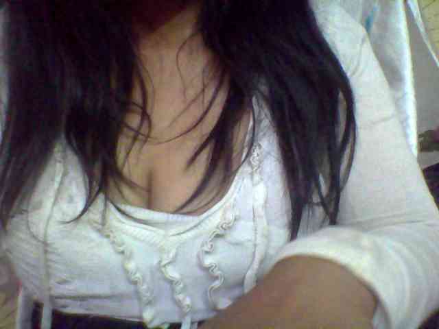 babyhornyx webcam