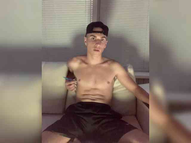 notary Live Webcam on BongaCams
