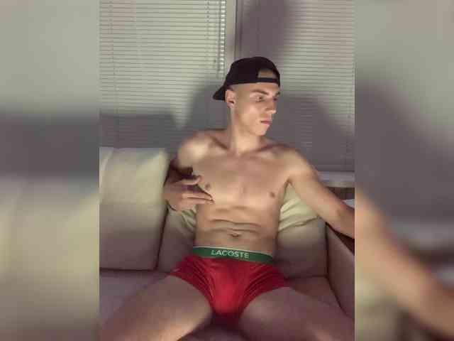 notary Live Webcam on BongaCams
